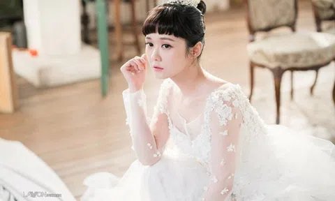 Ở tuổi 37, Jang Nara trẻ trung như “Cô dâu 15 tuổi” khi diện váy cưới